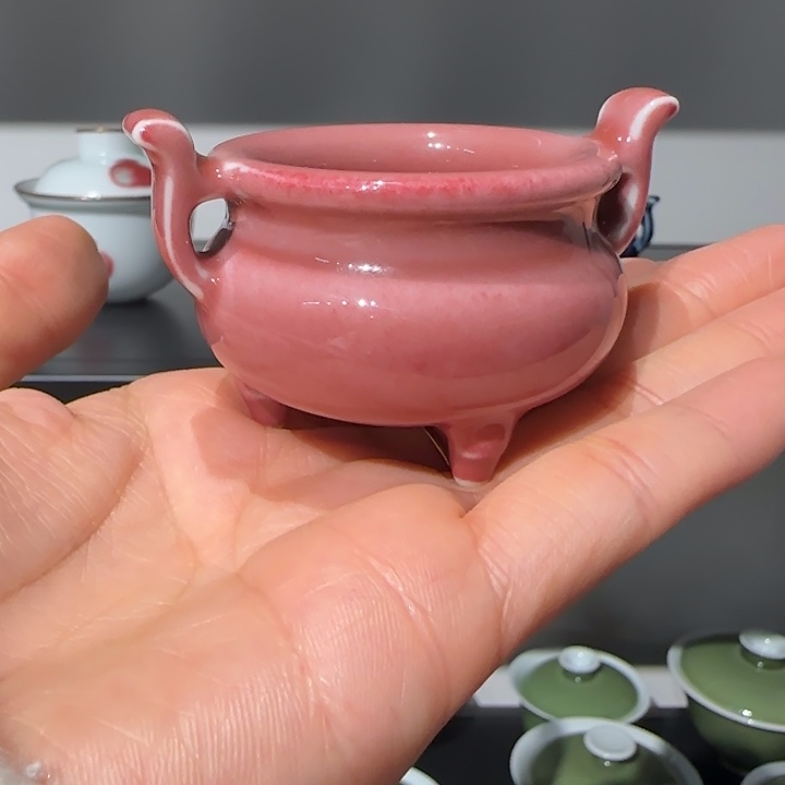 南山雪堂豇豆红小香炉