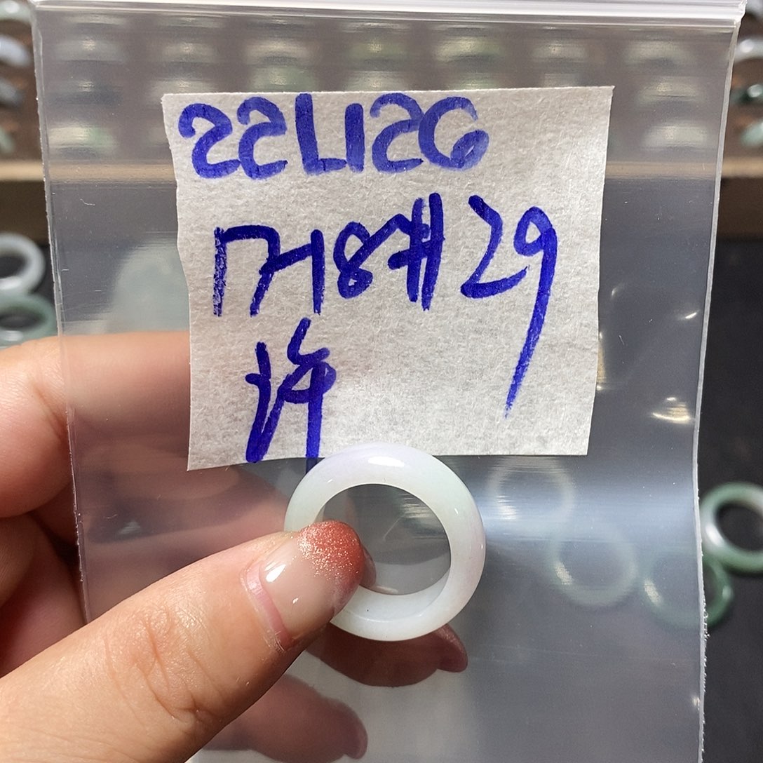 未镶嵌定制翡翠许