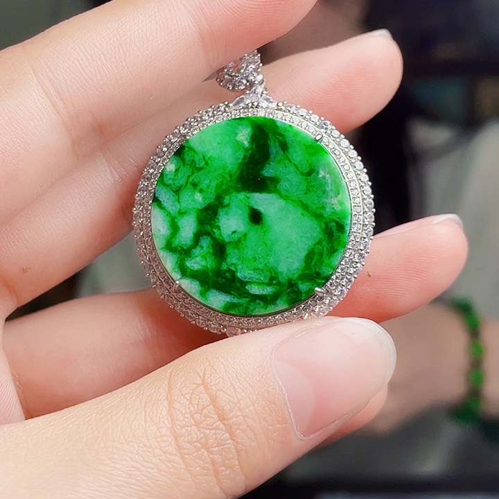 翡翠银S925镶嵌颈饰多样性