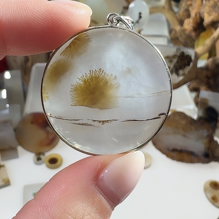 玛瑙/玉髓未镶嵌珠宝奇石