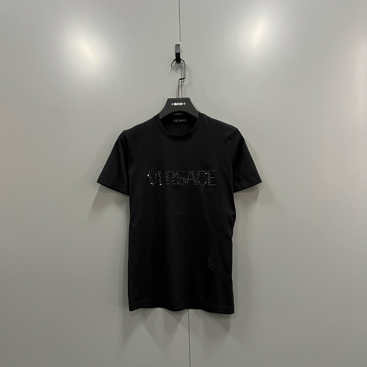 99新 VERSACE/范思哲 (ll)黑色水钻logo短袖 XS码 jc603348