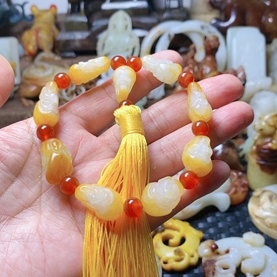 和田玉手链未镶嵌?****