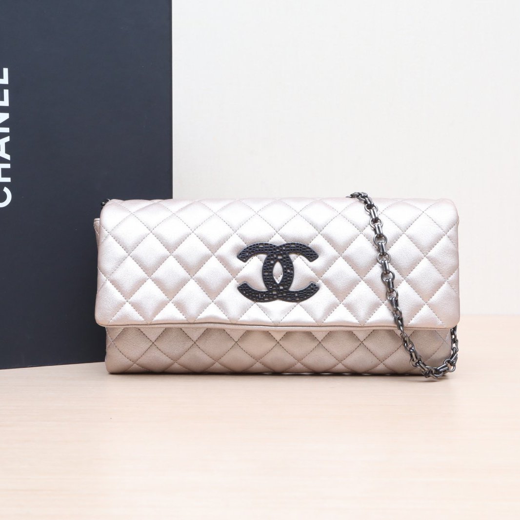 95新 Chanel/香奈儿 活动黑黑 14开 黑扣  腋下法棍包