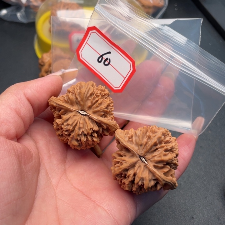 文玩核桃把件满天星