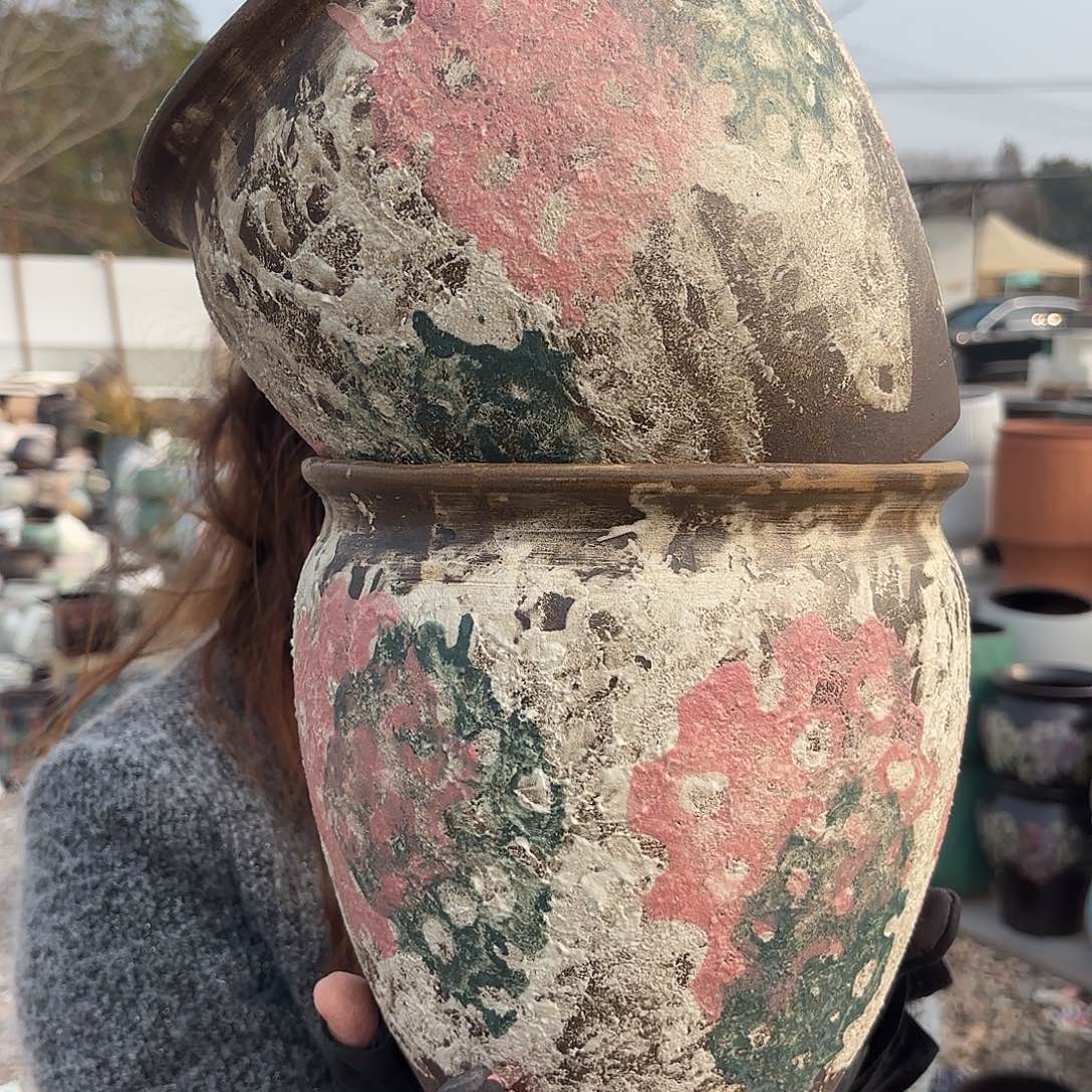 口径20高度20两个油画