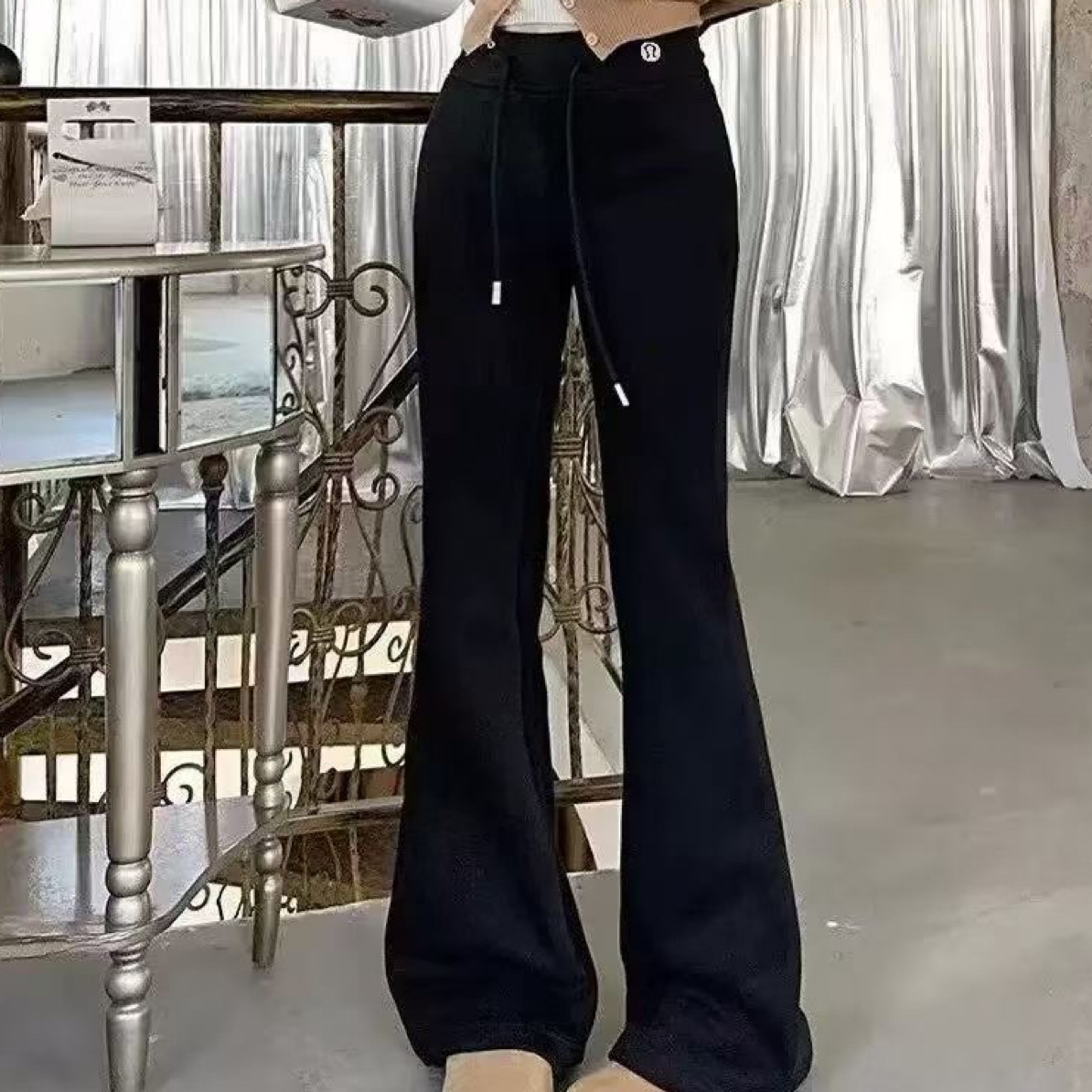 大码女士高腰微喇休闲显瘦宽松百搭适合春秋季穿着气质黑色25188