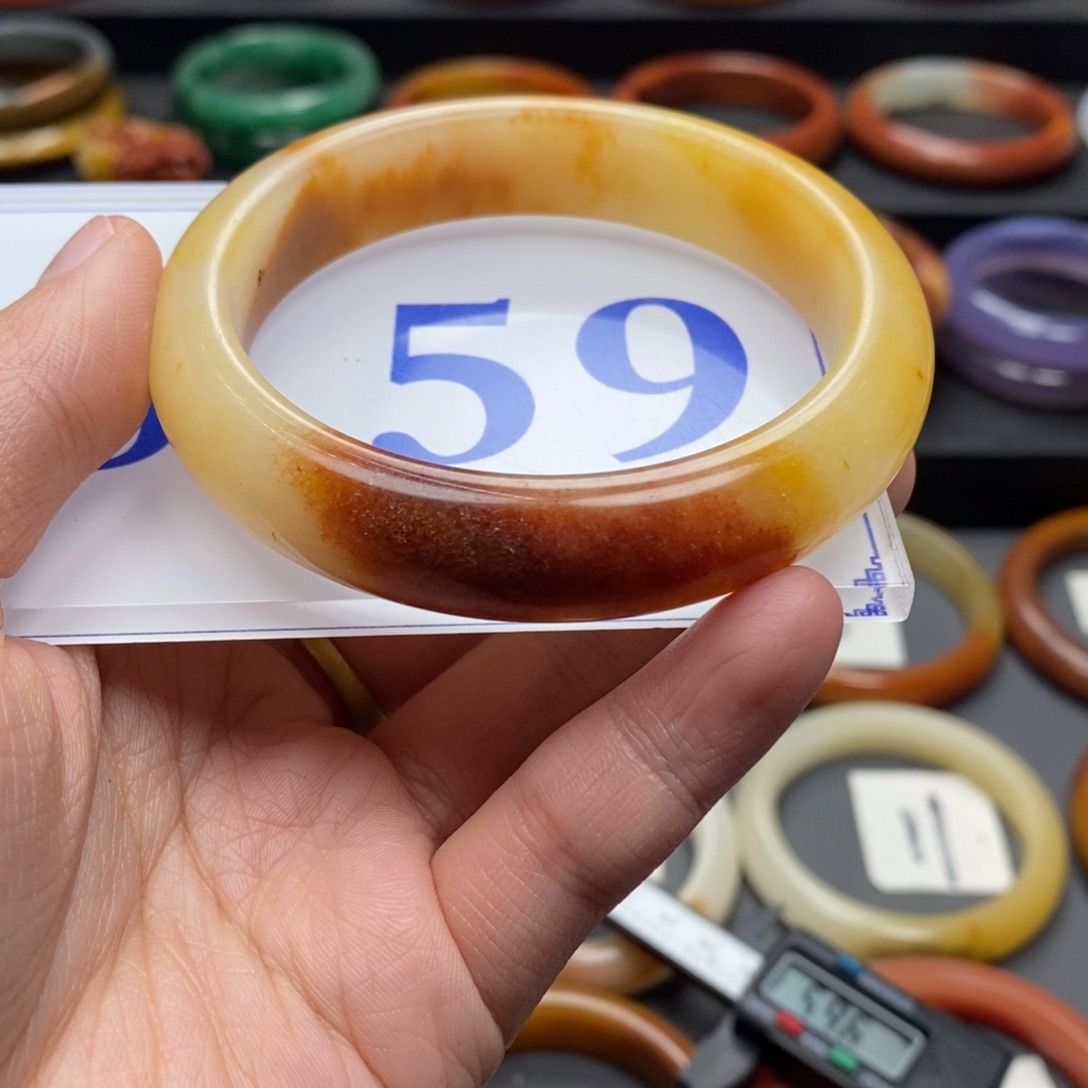 石英质玉（黄龙玉）手镯未镶嵌