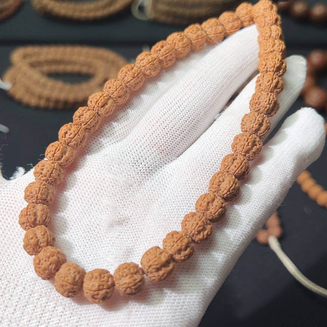 金刚菩提吊坠梅花手串