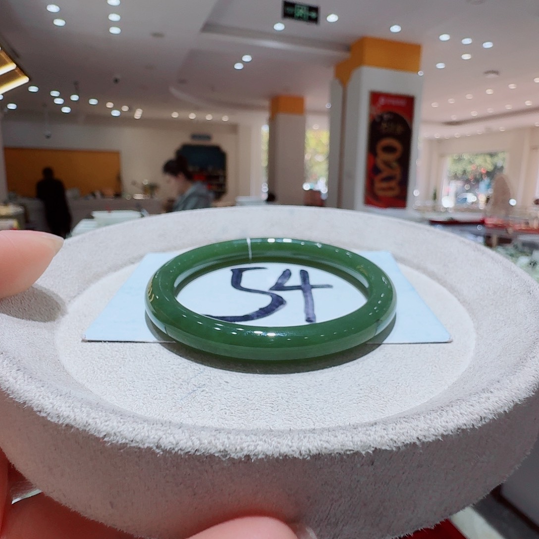 和田玉未镶嵌手镯140