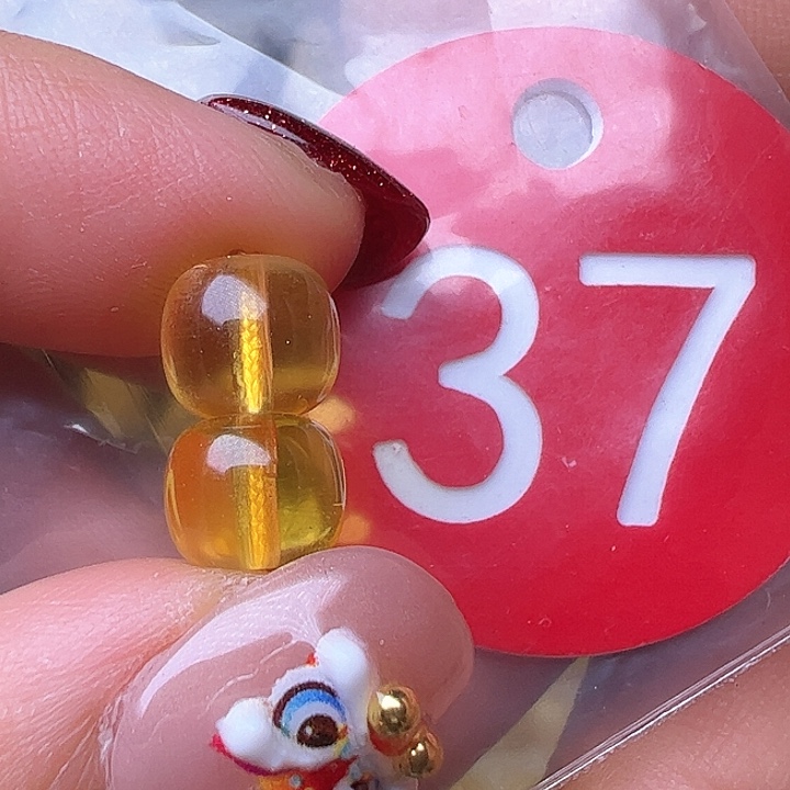 蜜蜡裸石未镶嵌8m m