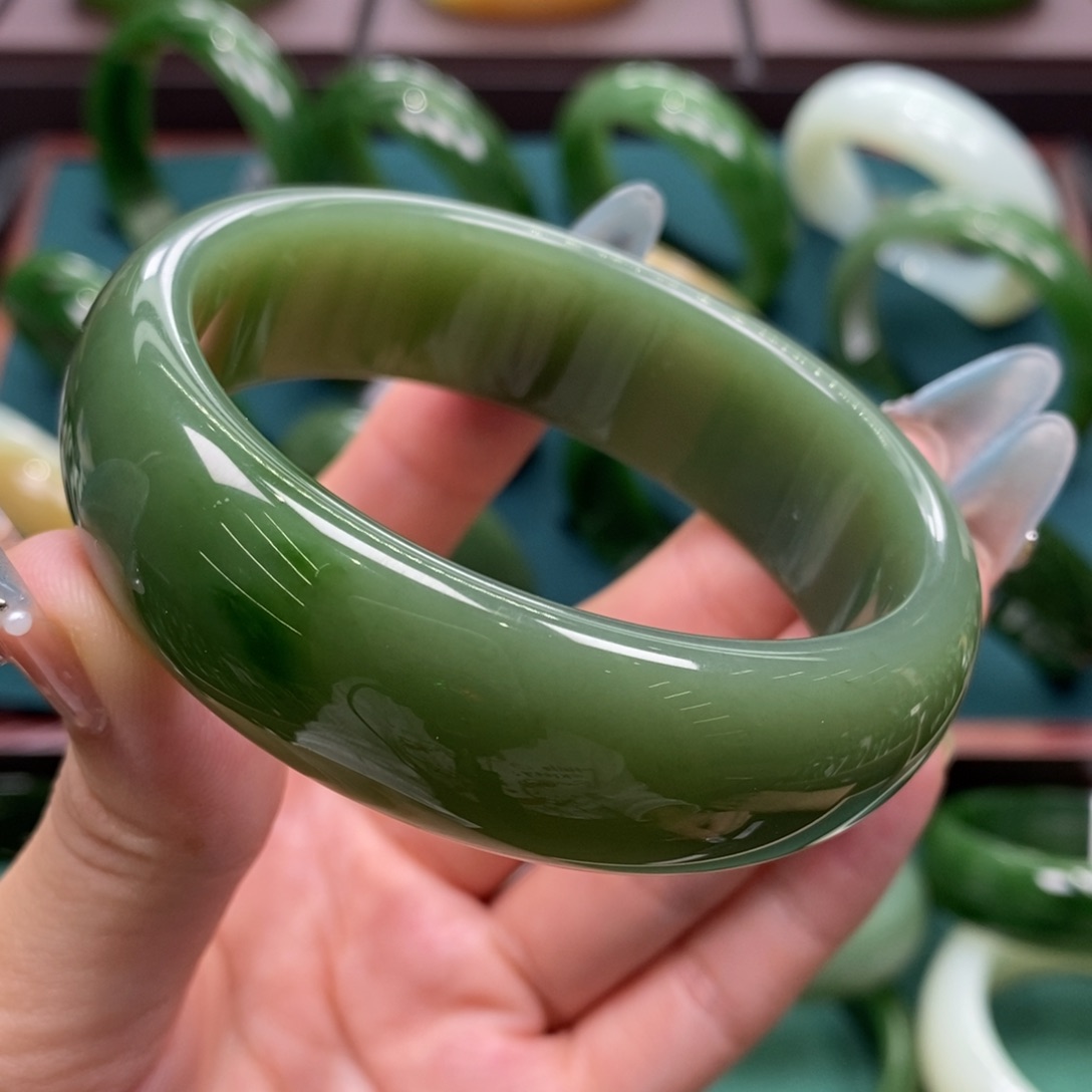 和田玉（碧玉）未镶嵌手镯5859