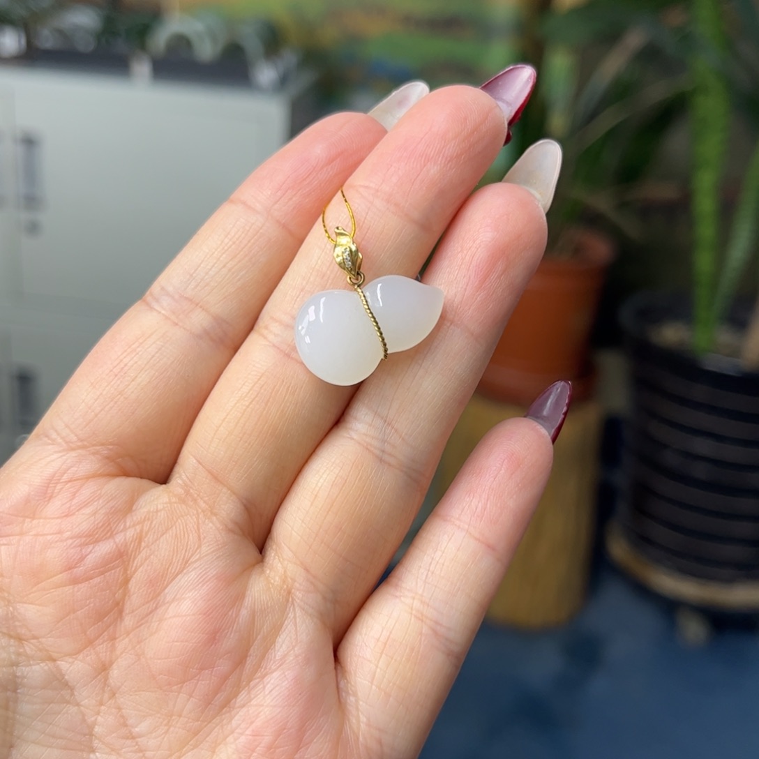 和田玉颈饰18K金镶嵌