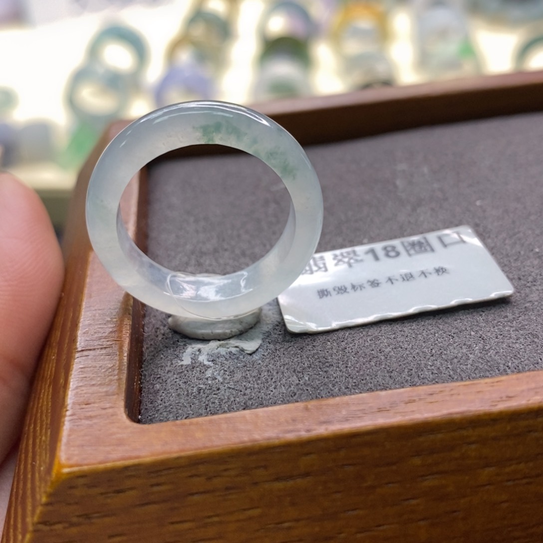 翡翠戒指未镶嵌戒指