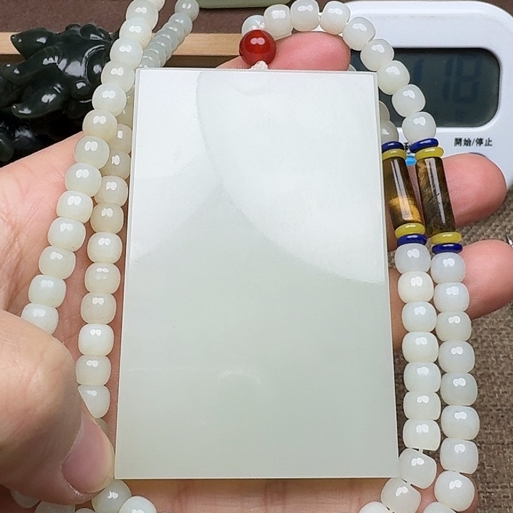 和田玉颈饰未镶嵌