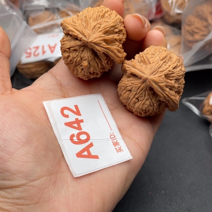 吊坠文玩核桃核桃