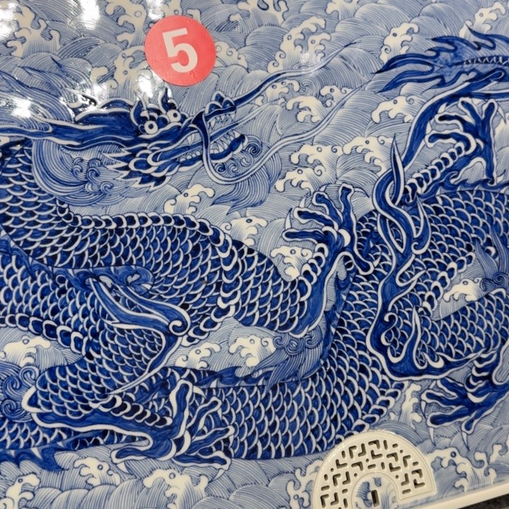 跳***适景德镇手工手绘陶瓷