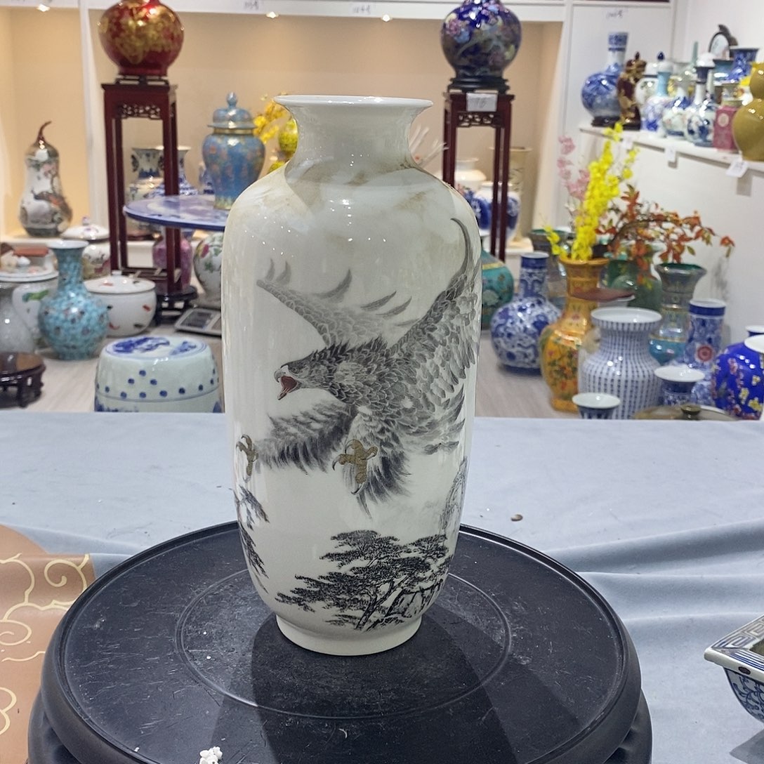 陶摆件25cm高瞻远瞩瓶子