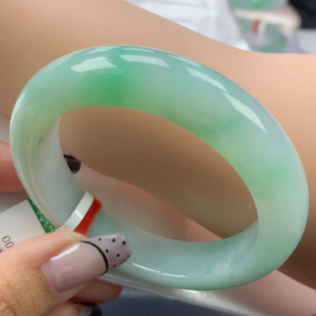 翡翠手镯未镶嵌54正