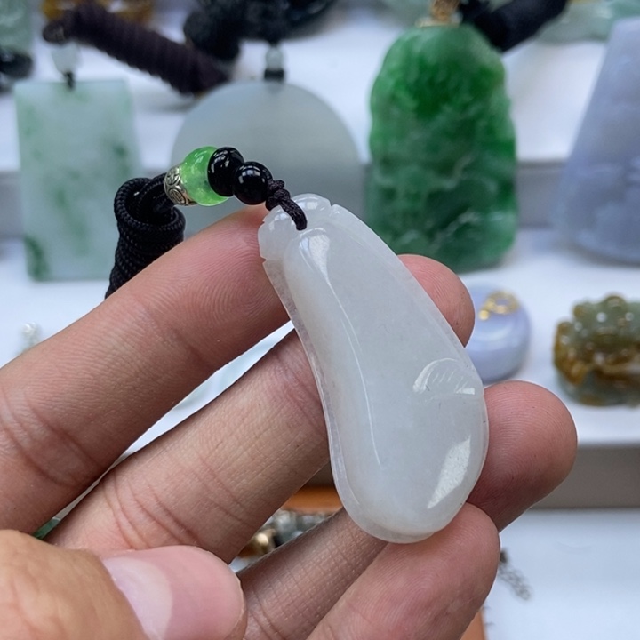 翡翠颈饰未镶嵌缅甸A货翡翠