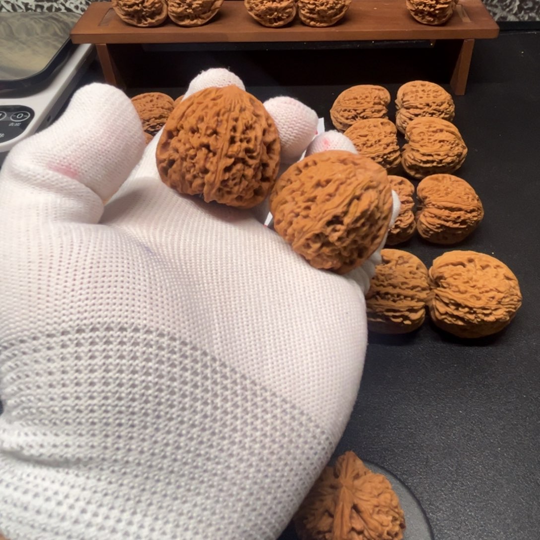 S***n38正三角南将石核桃