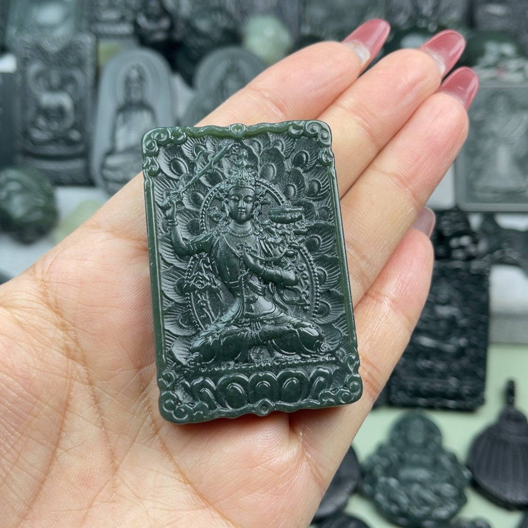 和田玉（青玉）颈饰未镶嵌