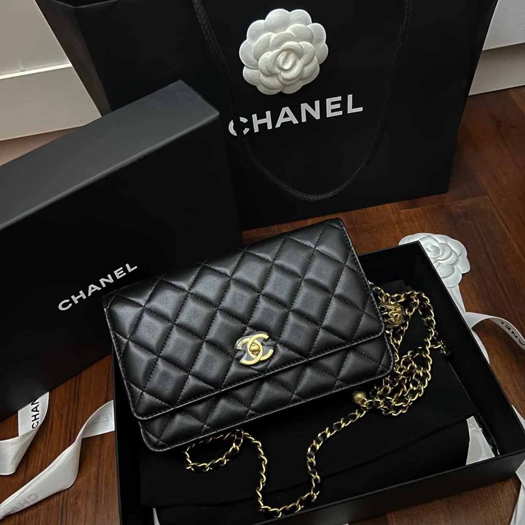 99新 Chanel/香奈儿 Chanel黑金核桃球woc 25110125-02