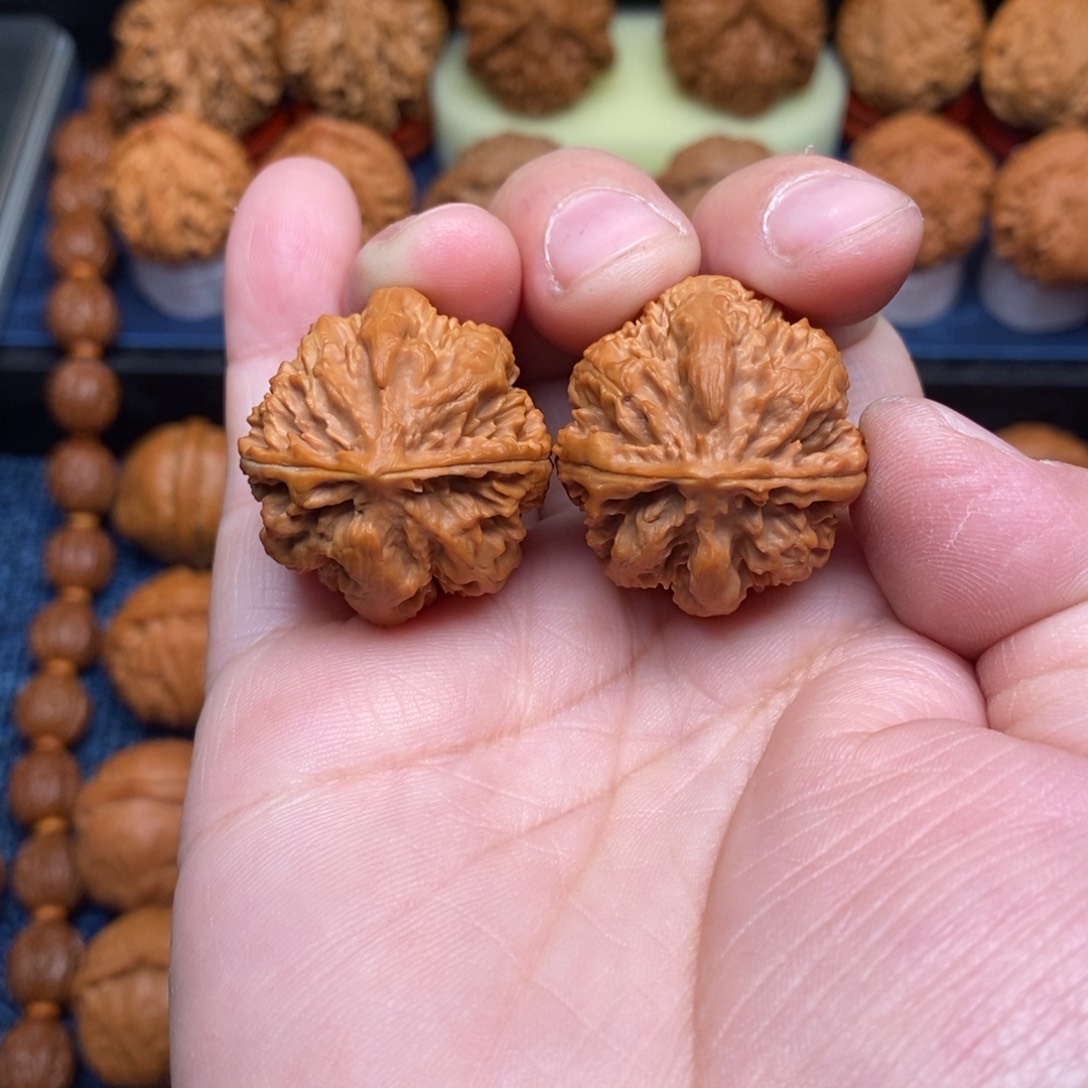 文玩核桃把件天**福手捻