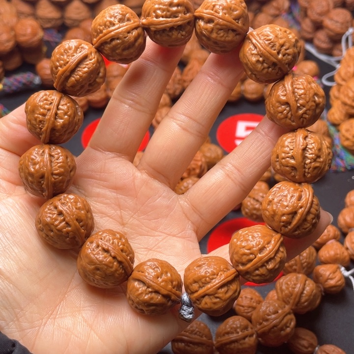 文玩核桃吊坠吞金兽