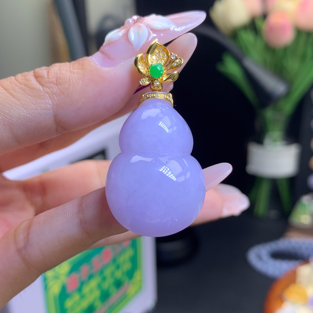 翡翠18K金镶嵌颈饰天然