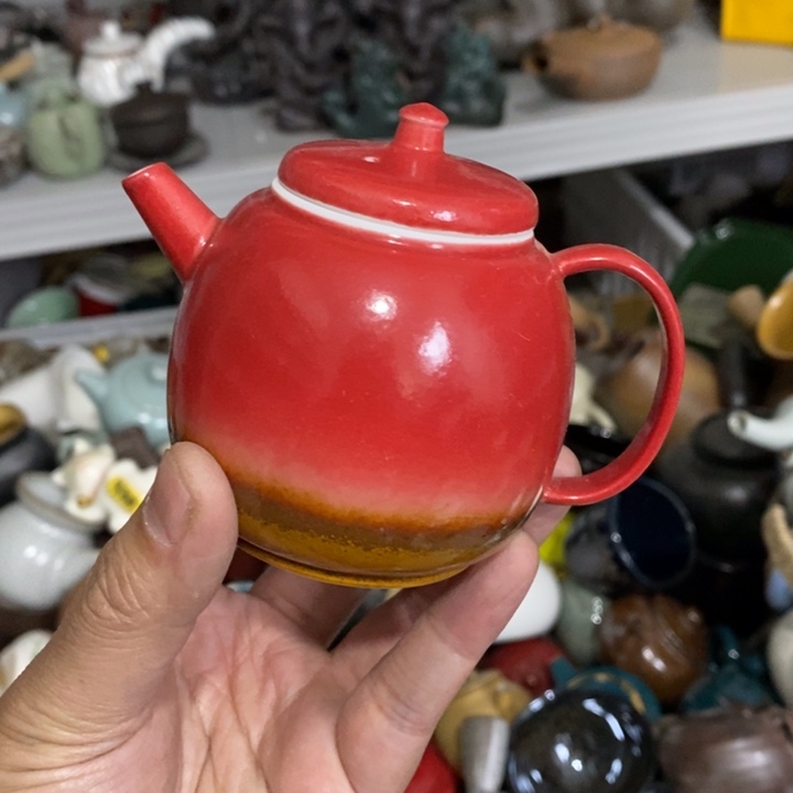 陶瓷艺术品及陶瓷壶