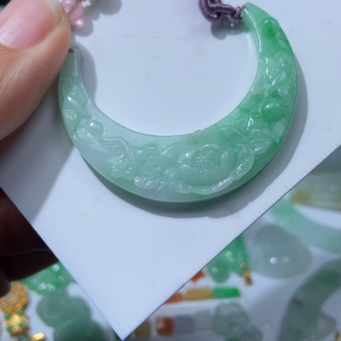 定制翡翠未镶嵌翡翠
