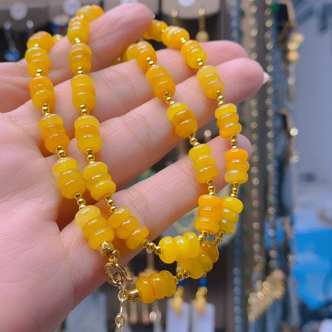 未镶嵌翡翠耳饰翡翠