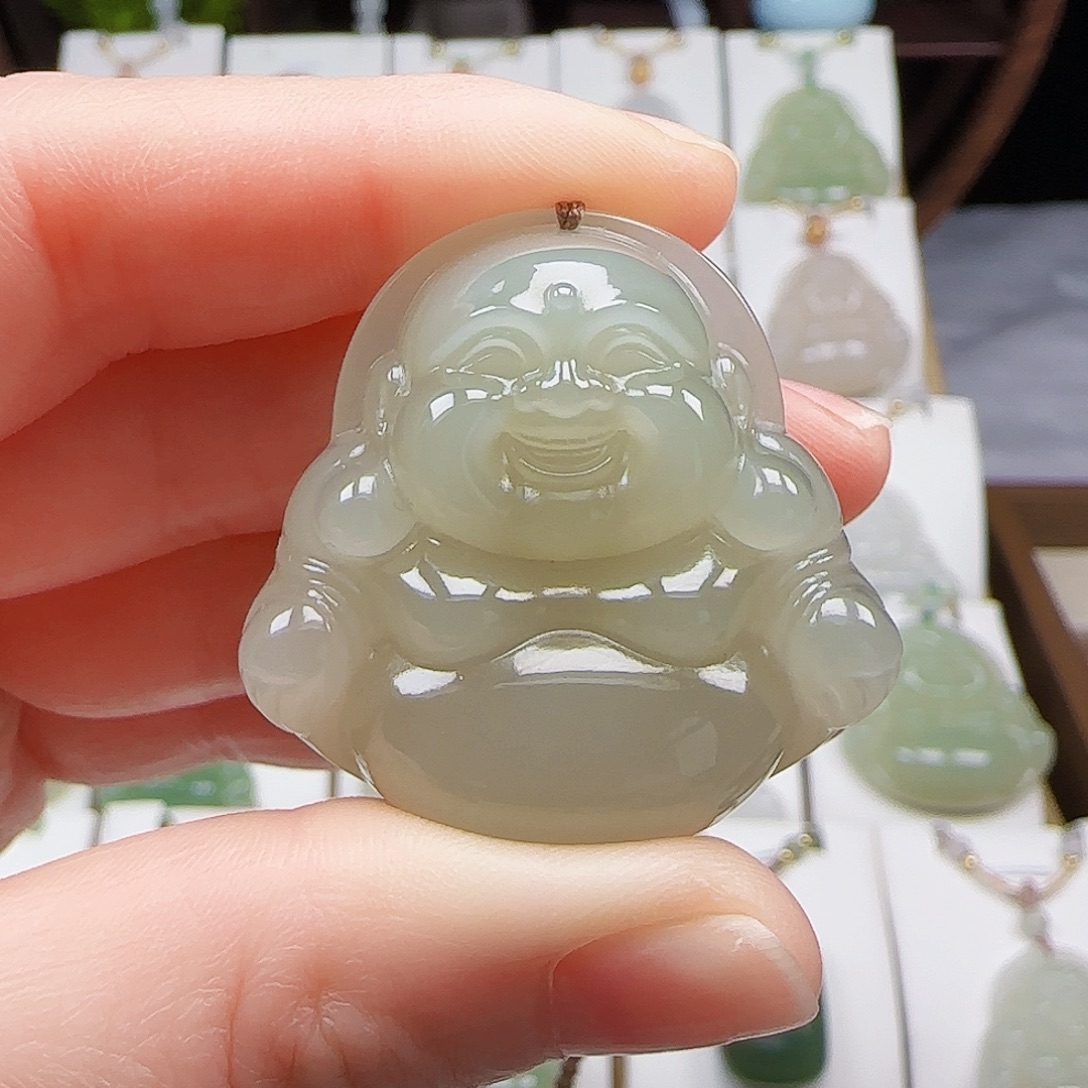 和田玉18K金镶嵌颈饰