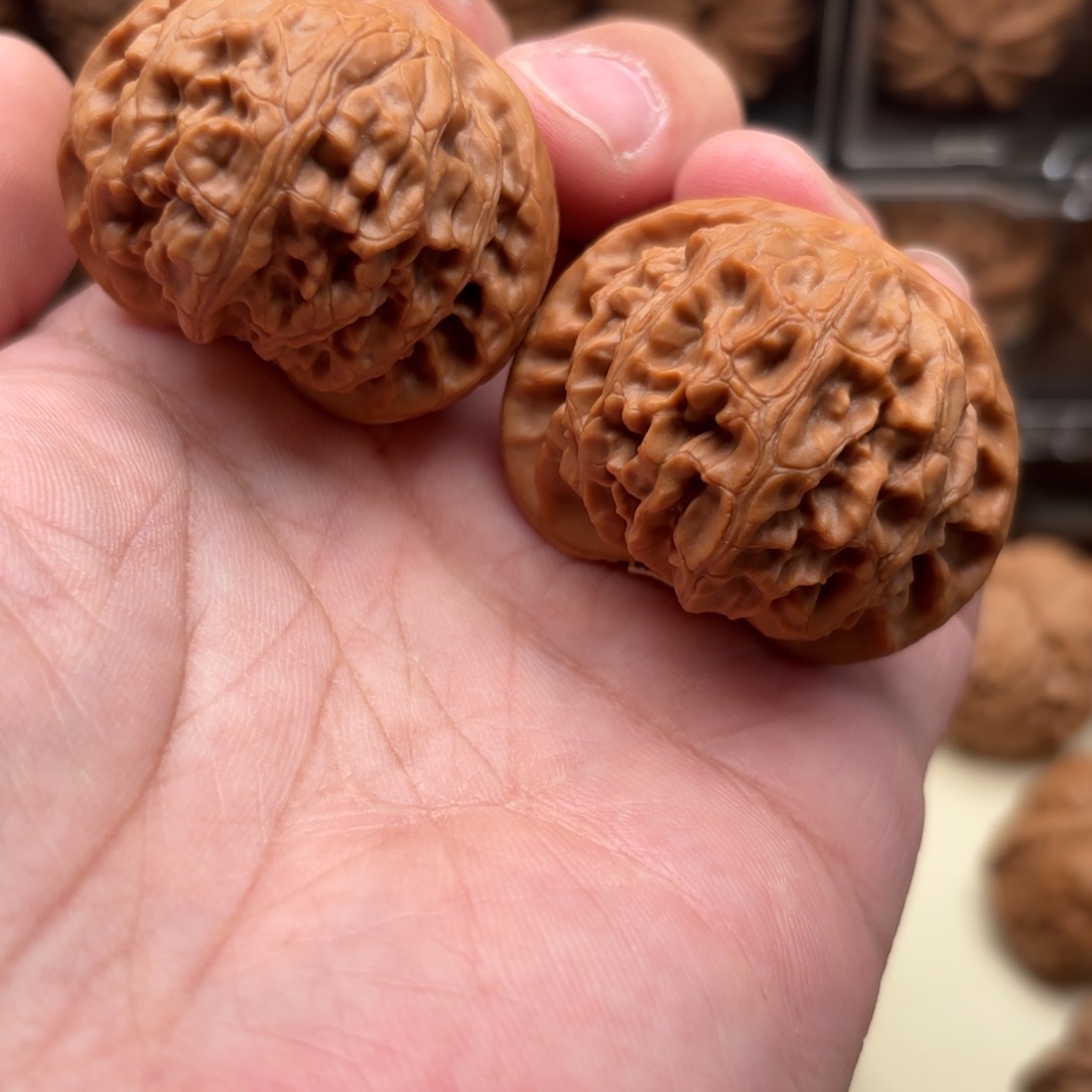 等***仰把件文玩核桃宫灯