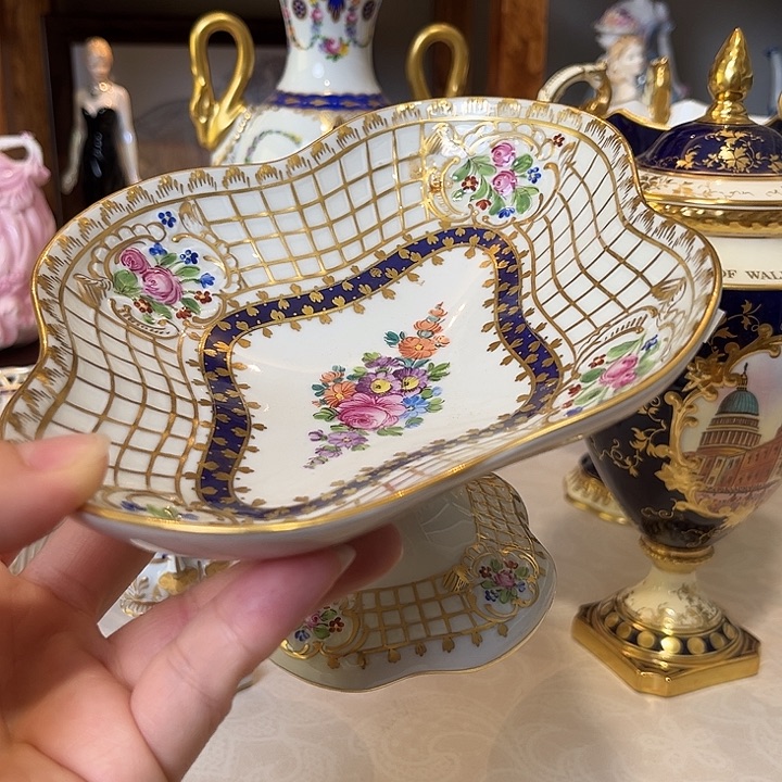 杯欧洲中古瓷器摆件