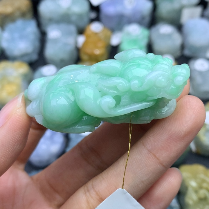 翡翠颈饰未镶嵌天然缅甸翡翠