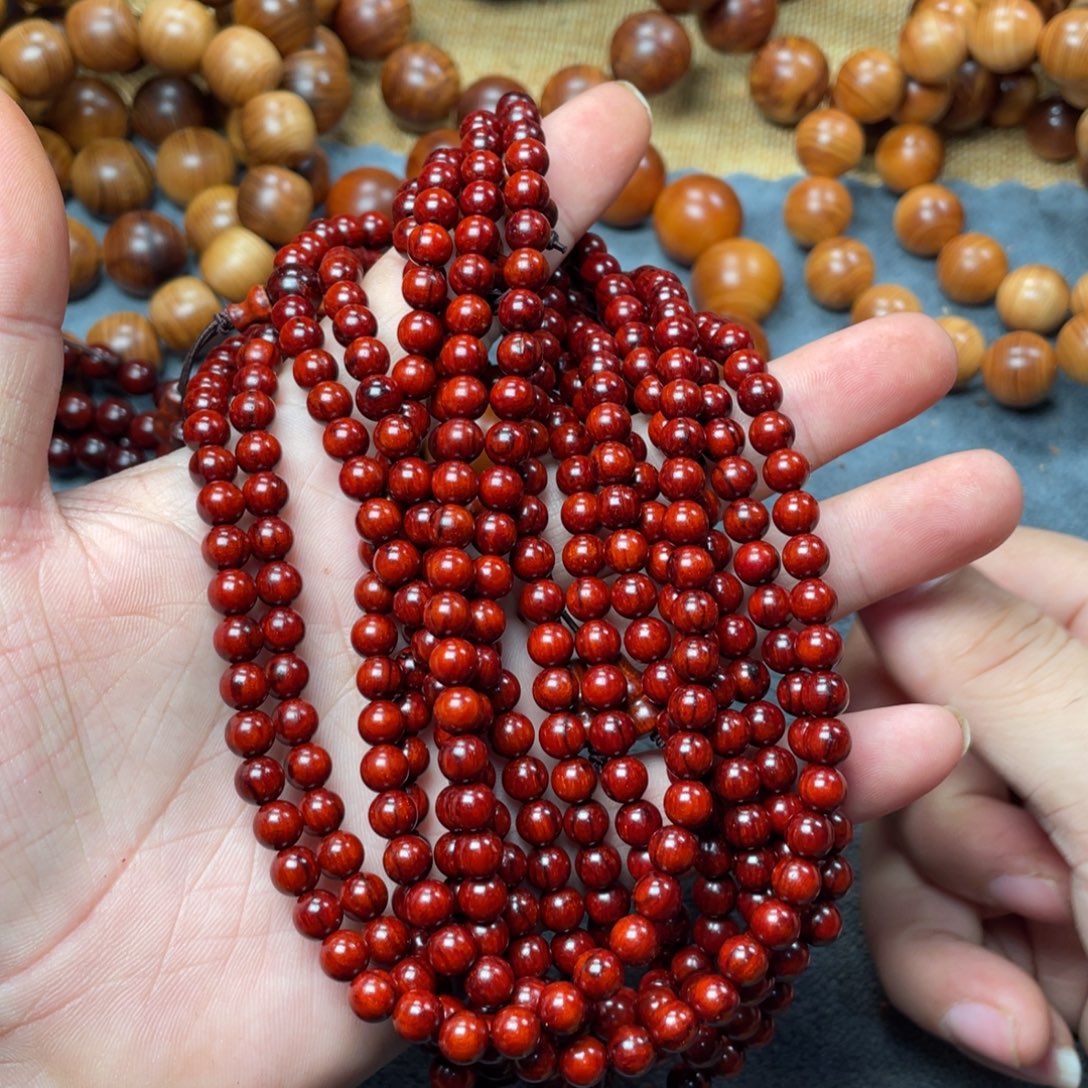 檀香紫檀（小叶紫檀）无事牌0.6金星泥料瑕疵珠多圈