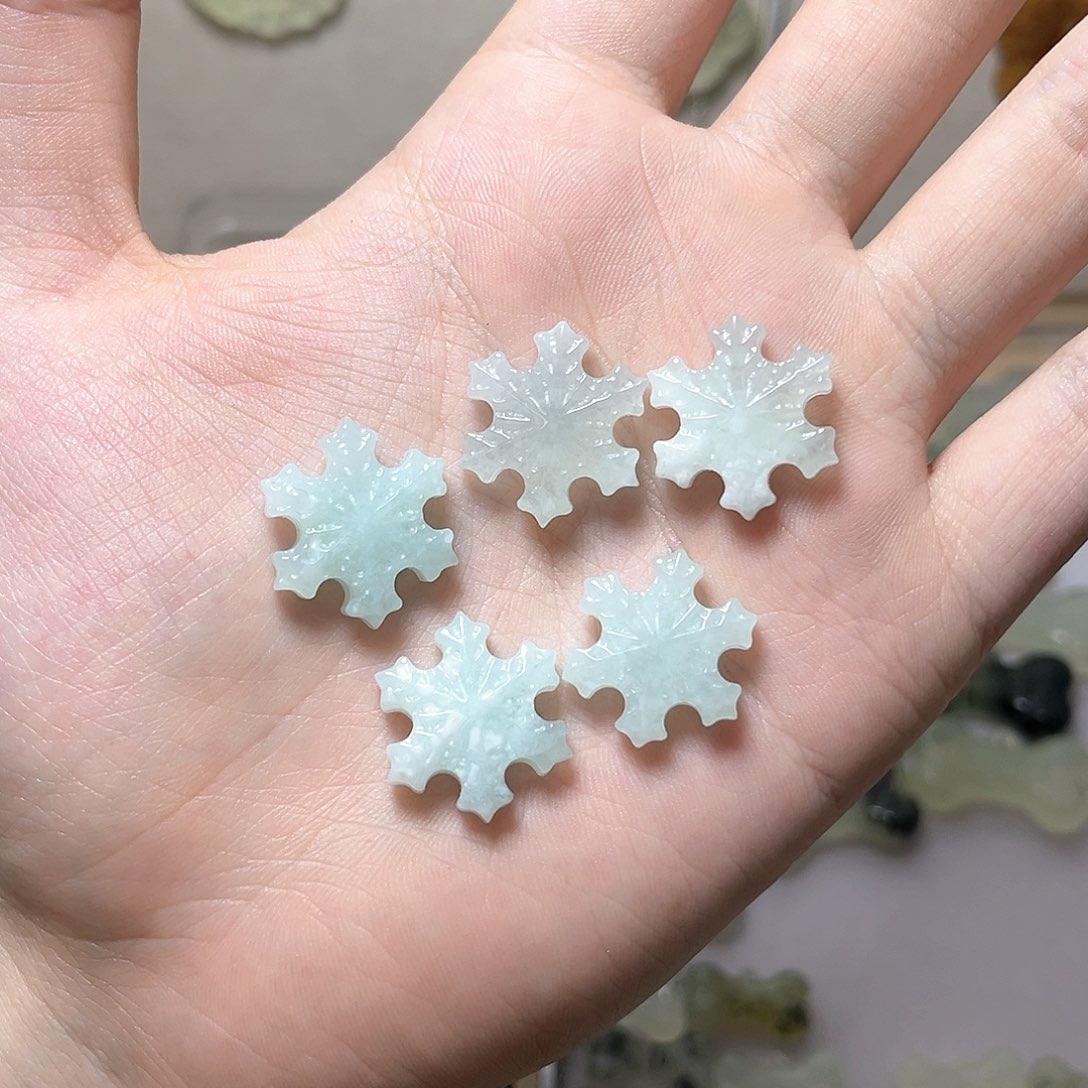 岫玉颈饰未镶嵌价格为单个 拍下可挑选 吊坠配项链发货