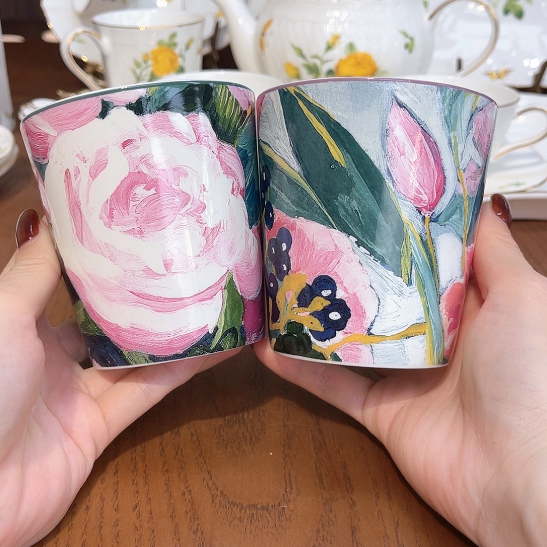 骨瓷////////////：/////