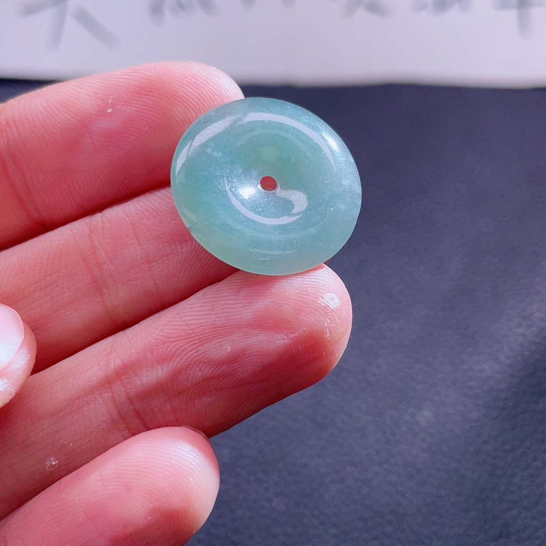 翡翠颈饰未镶嵌9999999999