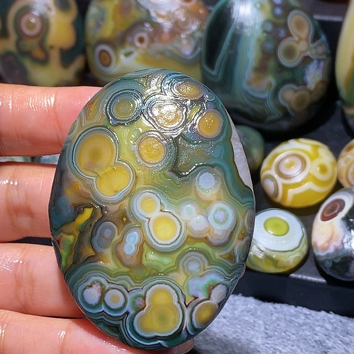 玛瑙/玉髓未镶嵌珠宝奇石36