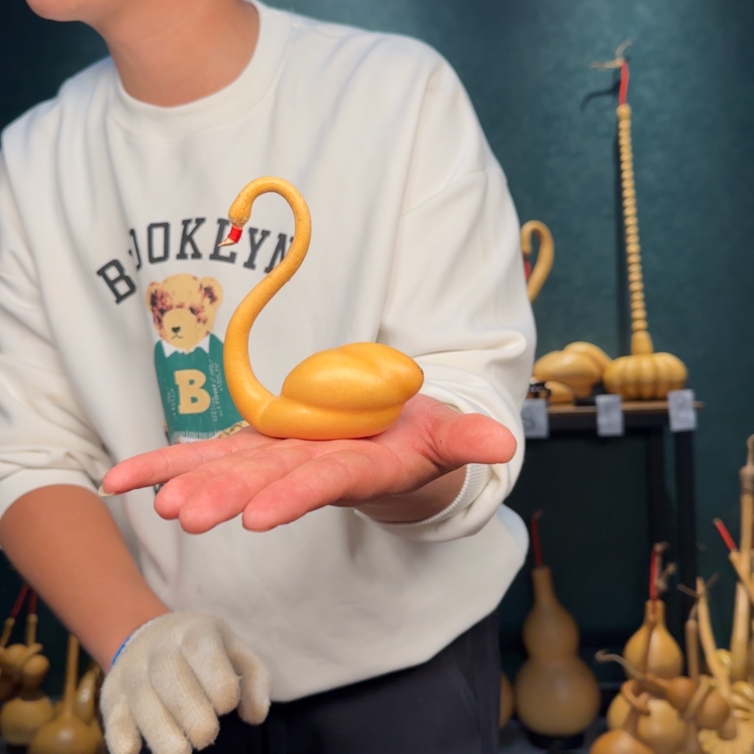 K***g葫芦葫芦花为一大朵玫瑰和