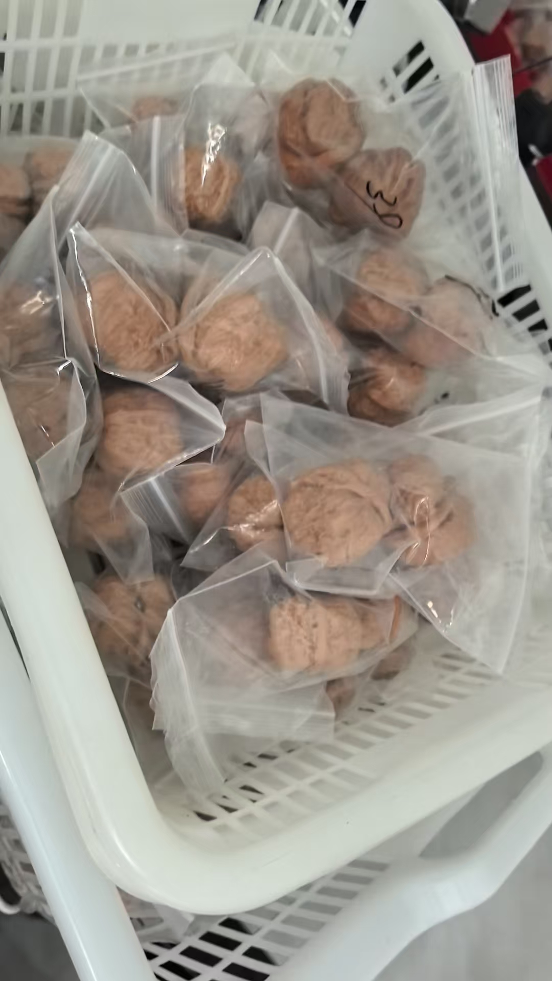 随机文玩核桃一对