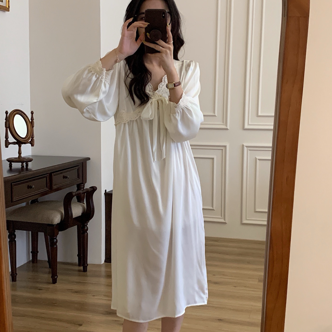 新款女秋冰丝蝴蝶结睡衣长袖睡裙百搭舒适纯欲风