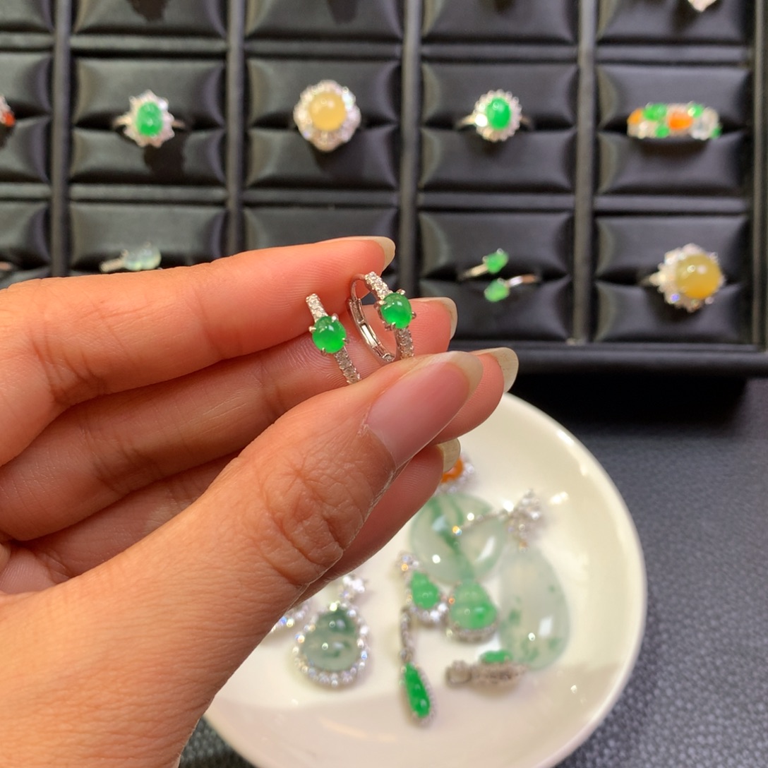 翡翠银S925镶嵌耳饰