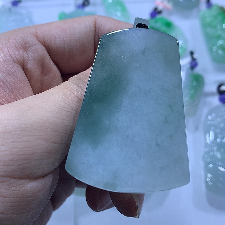 翡翠未镶嵌颈饰天然翡翠A货吊坠