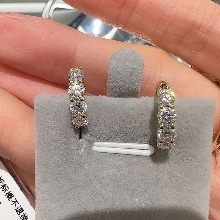 18K金镶嵌实验室培育钻石四公主耳环重金