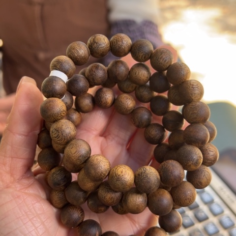 沉香手串白棋10克卡1.1多样性发1条