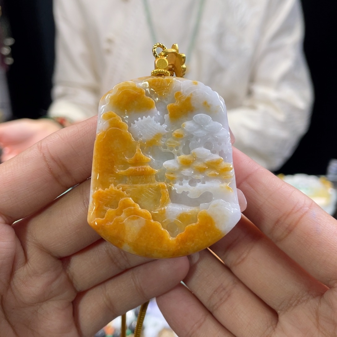 翡翠颈饰未镶嵌小*呀代编织