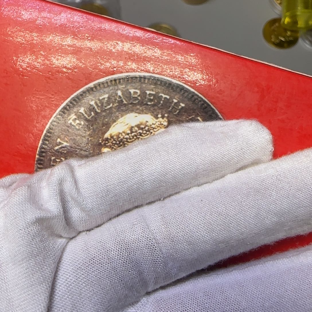 合金香香红盒女王版一盒